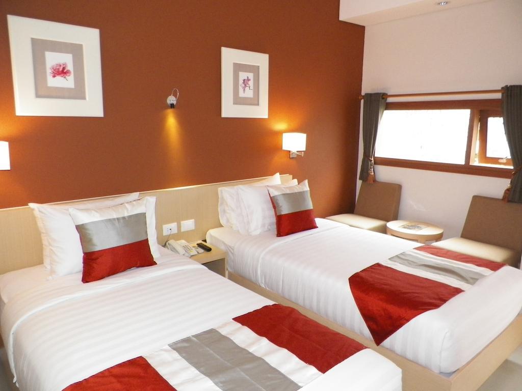 Hotel Tibera Taman Cibeunying Bandung Quarto foto