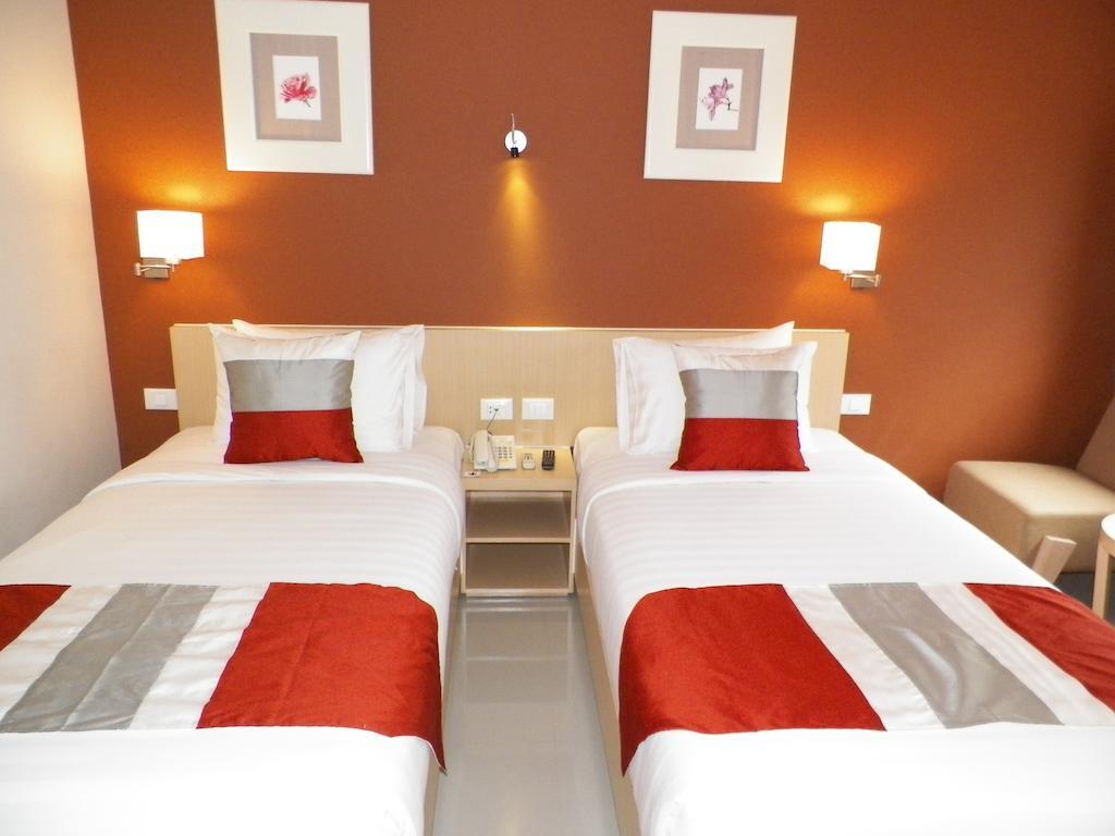 Hotel Tibera Taman Cibeunying Bandung Quarto foto