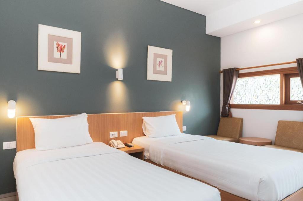Hotel Tibera Taman Cibeunying Bandung Exterior foto
