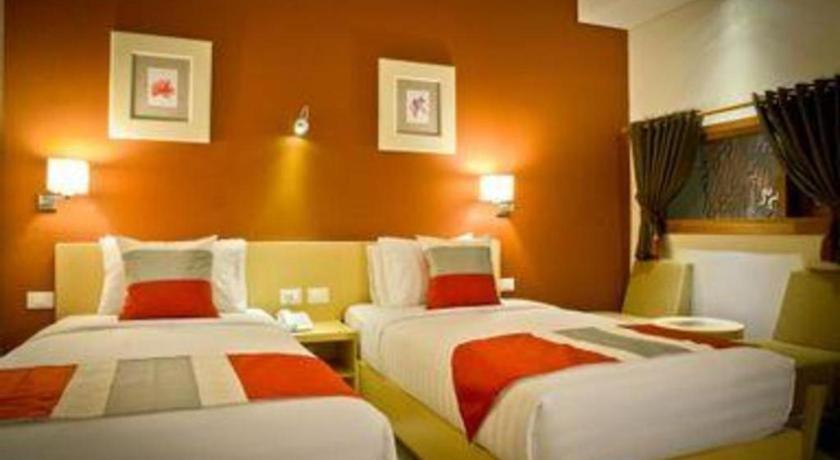 Hotel Tibera Taman Cibeunying Bandung Exterior foto