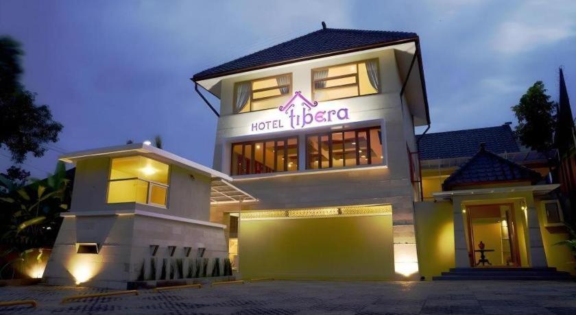 Hotel Tibera Taman Cibeunying Bandung Exterior foto